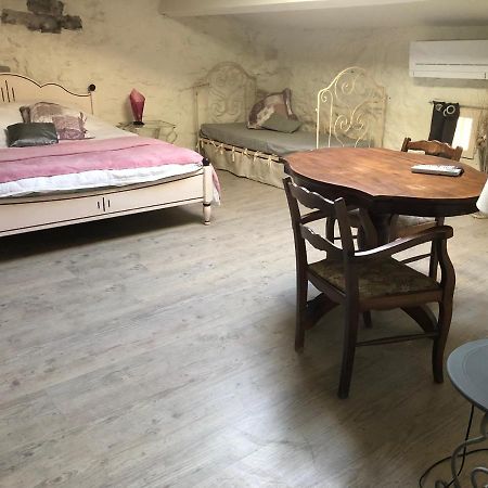 L'Apogee Bed and Breakfast Labeaume Exteriör bild