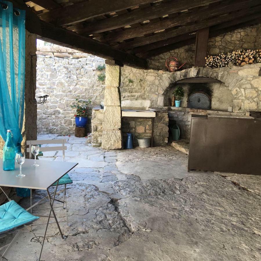 L'Apogee Bed and Breakfast Labeaume Exteriör bild